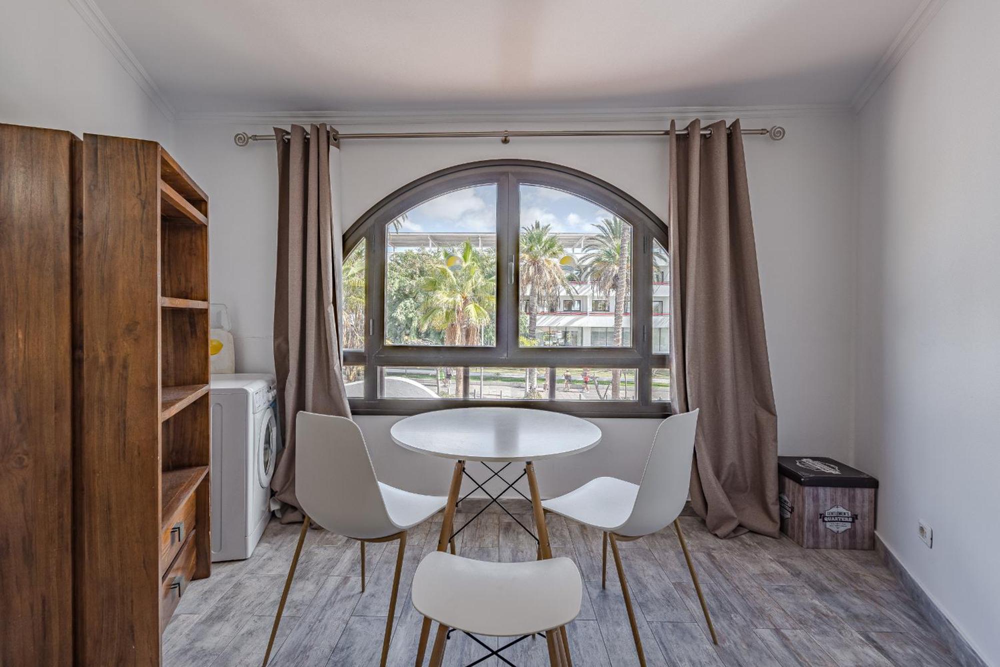 Estudio Reformado Parque Santiago 1 * Playa de las Americas (Tenerife)